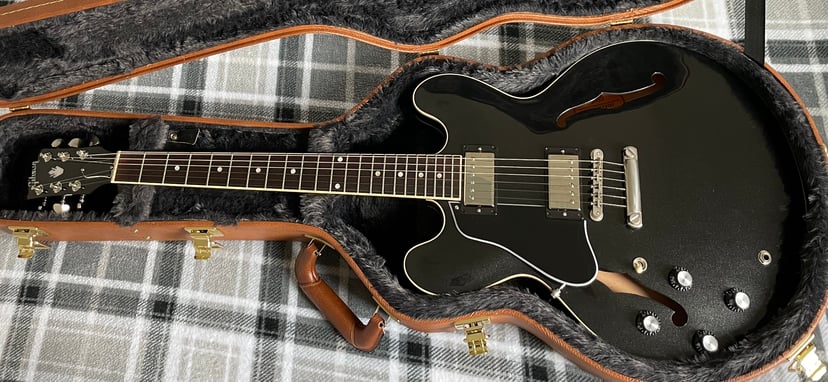 ES-335